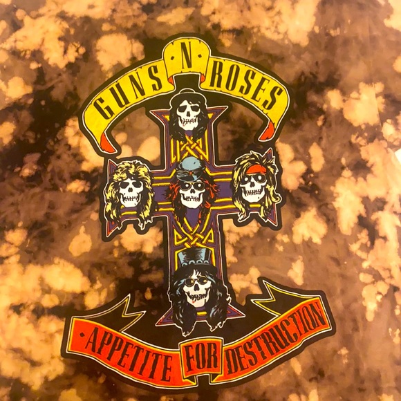 Guns n Roses Graphic Tee - Picture 2 of 3